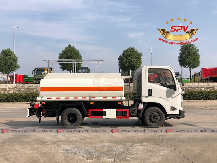 2,000 Litres Refueling Tank Truck JMC - RS 2,000 Litres Refueling Tank Truck JMC - RS